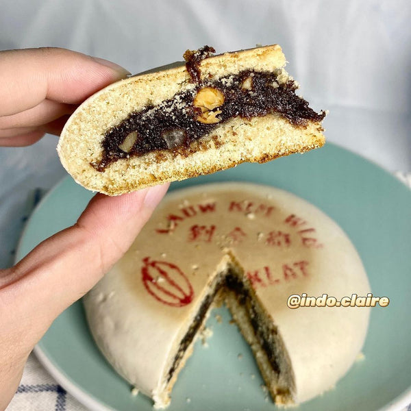 Indonesian Nyonya Moon Cake Indonesian Nyonya Moon Cake | Lauw Kim Wie Kue Bulan